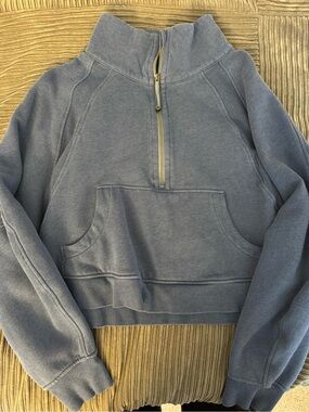 Lululemon funnel neck scuba